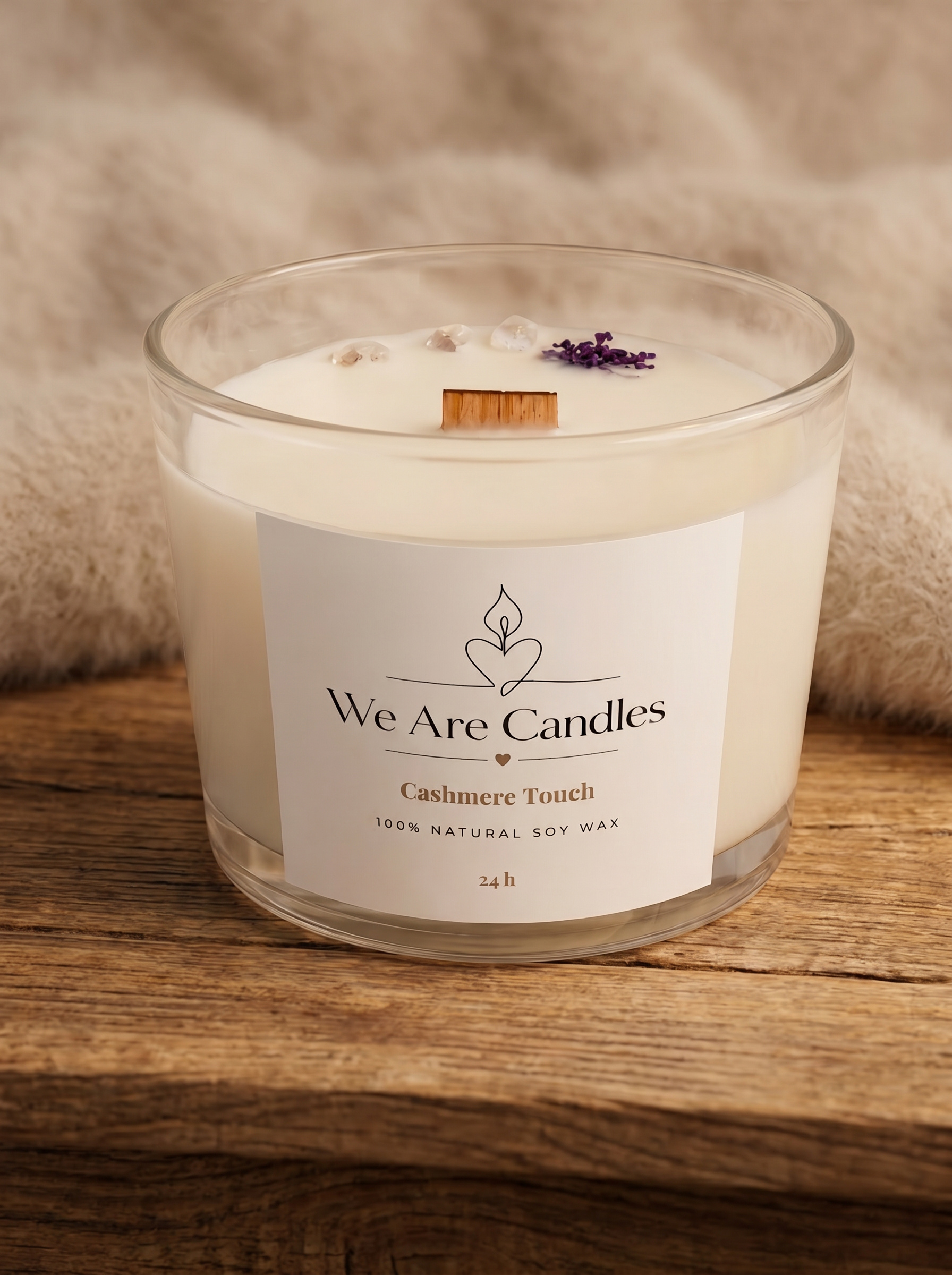 Cashmere Touch — соева свещ с аромат на кашмир и дървен фитил (24ч) - Image 2
